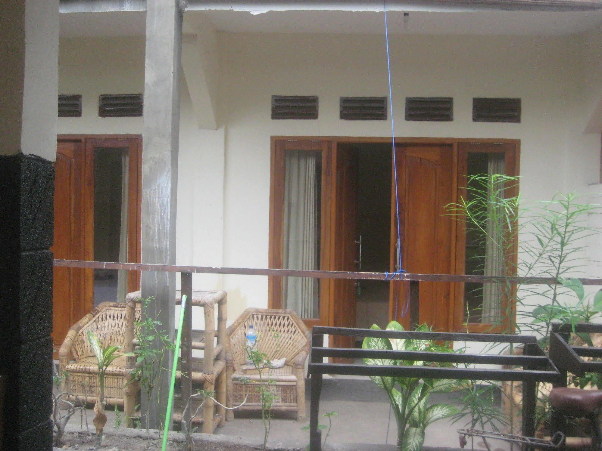 Syifa Homestay Gili Trawangan Exteriör bild
